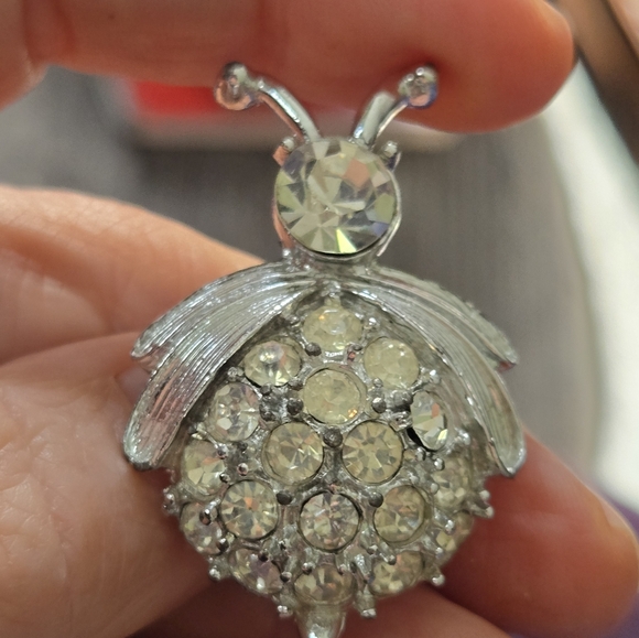 Rhinestone Bee Pin Brooch Silver Tone Bug Insect Fashion Jewelry - Picture 7 of 7